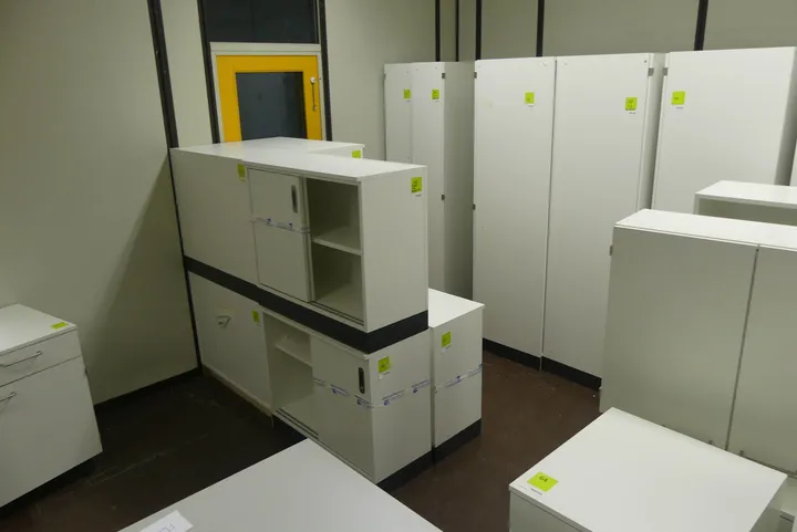Sideboard-Kombination, 7-teilig Maße in cm ca.: 90 x 40 x 77